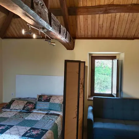 La Casa De Piedra Feriehus