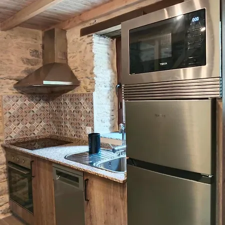 Hébergement de vacances La Casa De Piedra Ortigueira